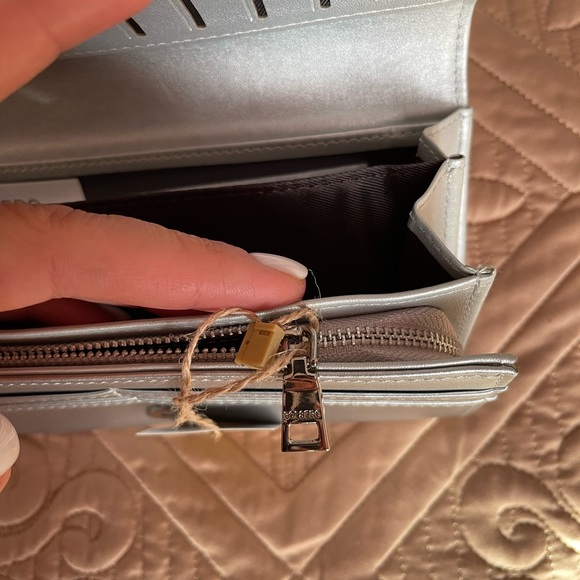 Brand New beautiful and stylish clutch wallet for women - Picture 5 of 5